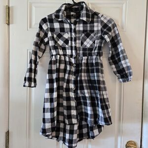 Girls Plaid Button-Front Dress Size 10/12 Black White Flannel Cotton Checkered